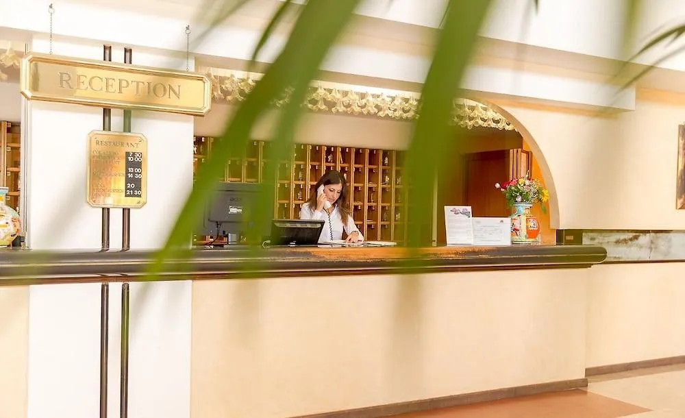 מרינלה דו סלינונטה Paradise Beach Resort Selinunte איטליה